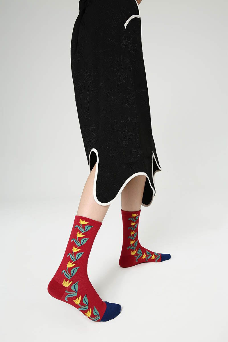 Rovoson Women's Cotton Blend Crew Socks - Red Botanical Floral Print, Size 5-10
